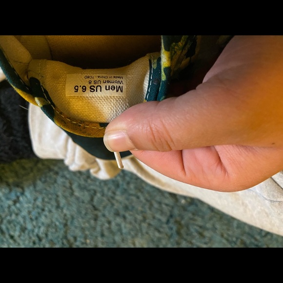 VANS - Picture 4 of 4